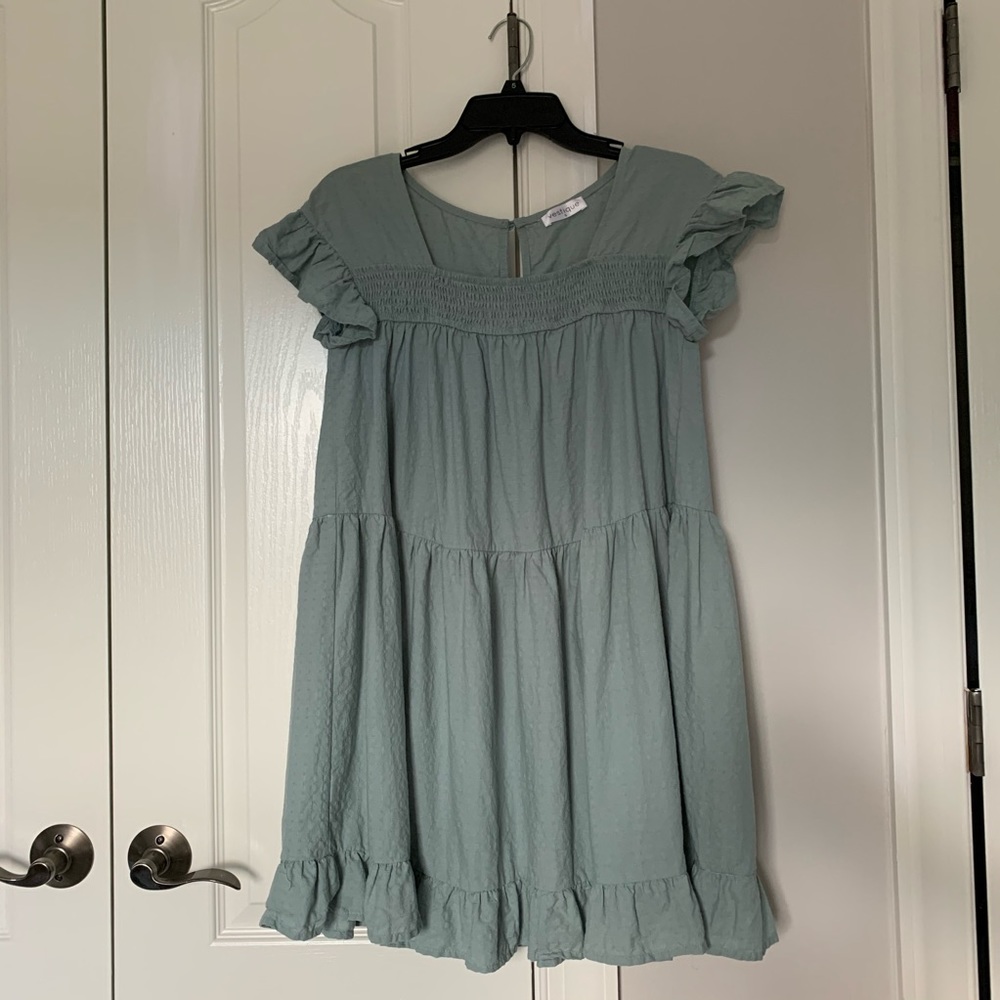 Vestique Dress